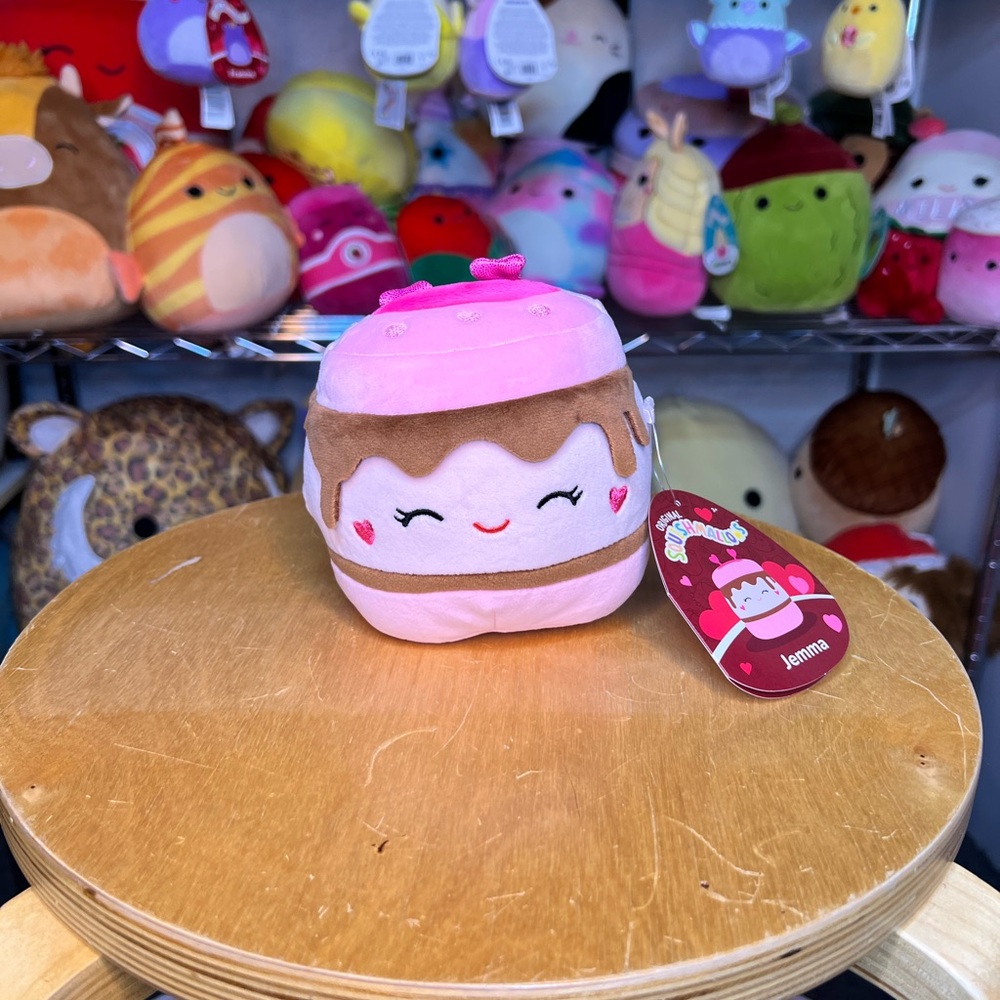 Squishmallows Valentine’s Day Jemma